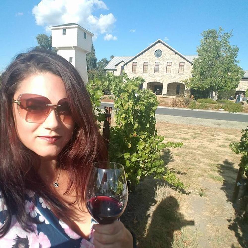 Meet your Posher, Danielle